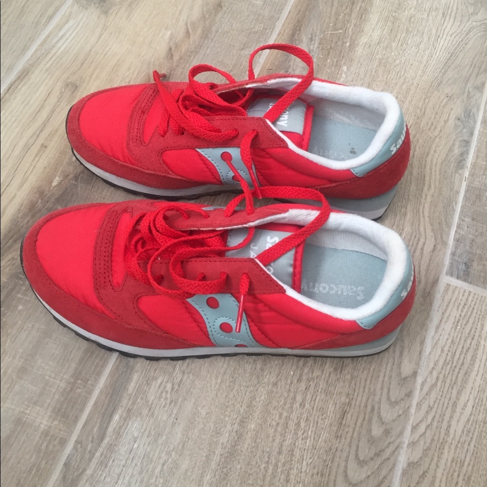 Saucony Jazz red