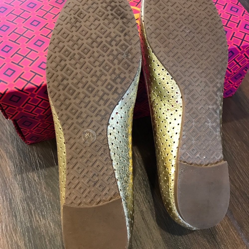 NBW Tory Burch Gold flats size 8 - Picture 3 of 5