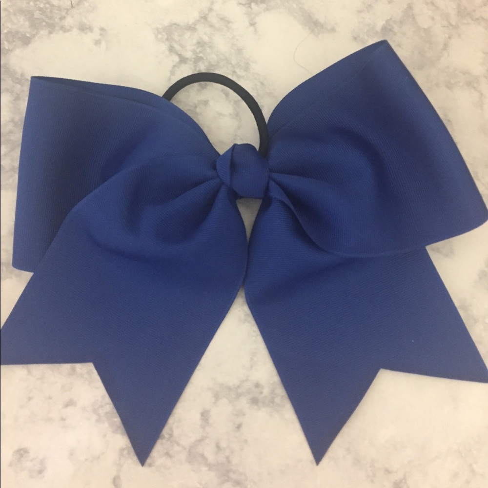 Cheer bow! - Picture 1 of 1