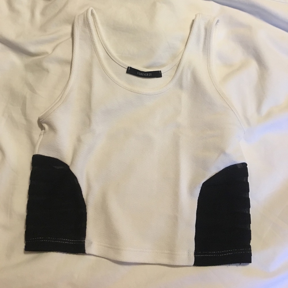 ❌SOLD❌ Forever 21 Crop Top