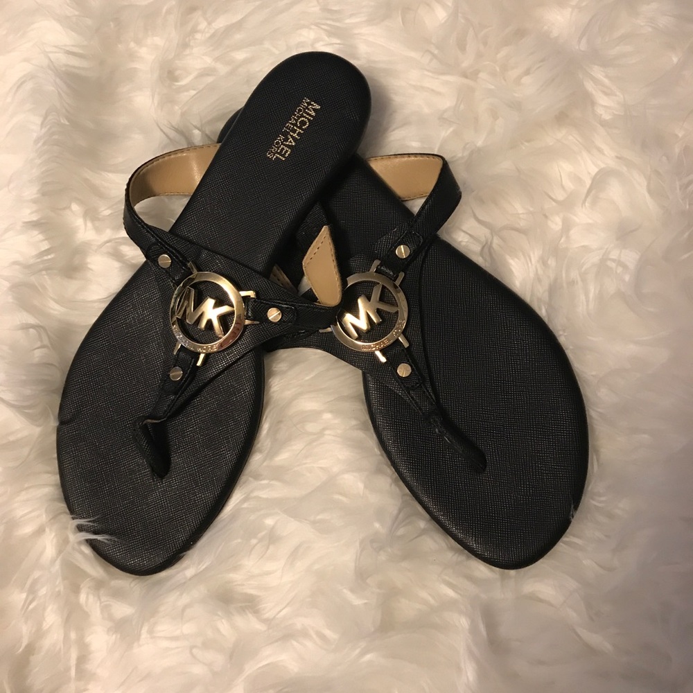 Michael kors sandals💕