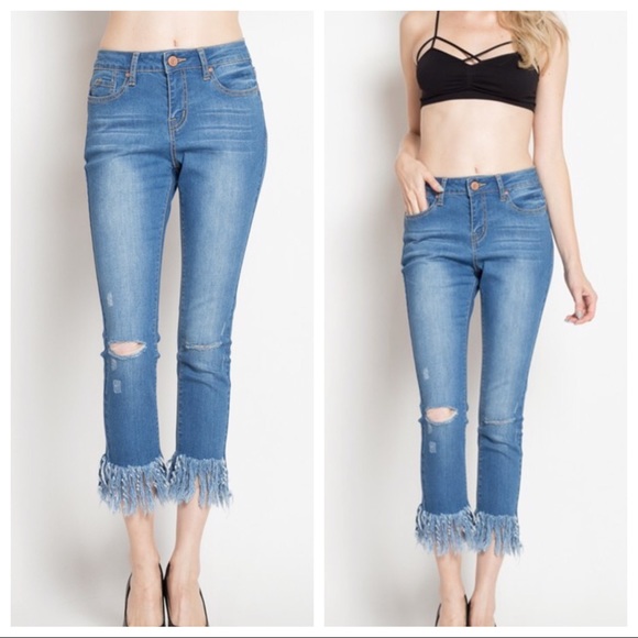 ✨LAST ONE ✨hottest style frayed hem jeans - Picture 3 of 3