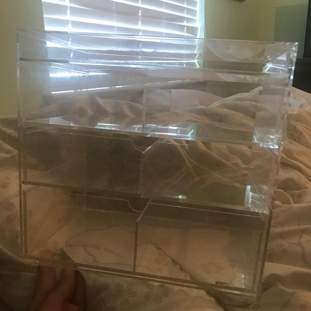 ON HOLD DO NOT BUY Acrylic Makeup Organizer