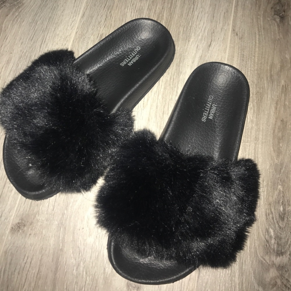 Urban outfitter slide