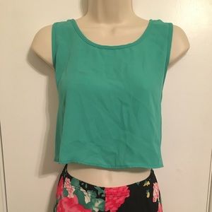 Turquoise crop too