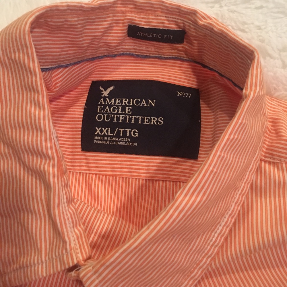 Vintage 1990’s AE Men’s Button Down Shirt - Picture 4 of 4