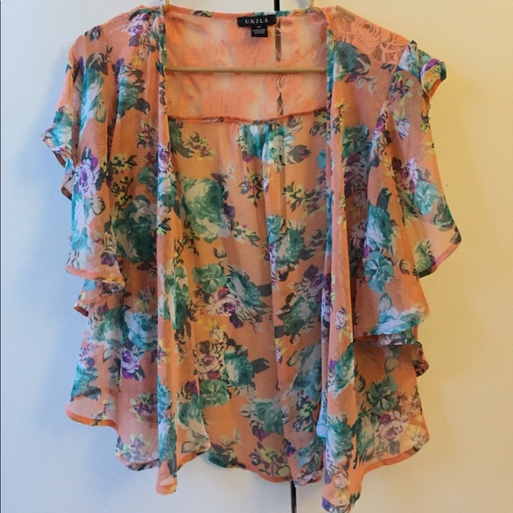 UK2LA Tops - Coral kimono cardigan with flutter sleeves