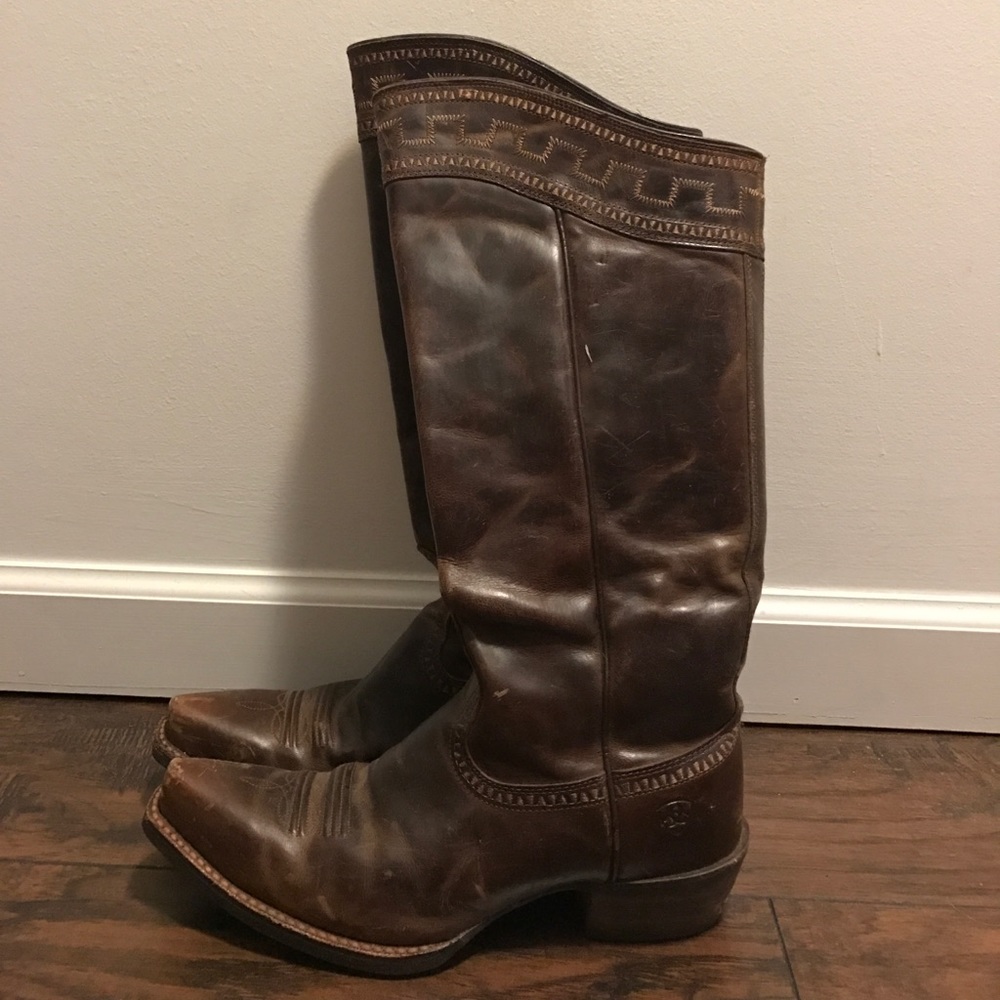 Vintage-inspired Ariat Riding Boot.