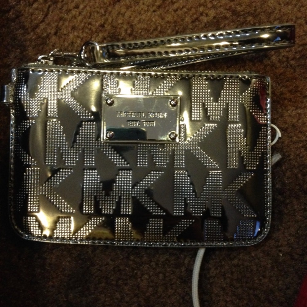 Wristlet MK