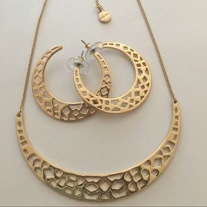 Stella & Dot Gold Cresent Necklace + Earrings