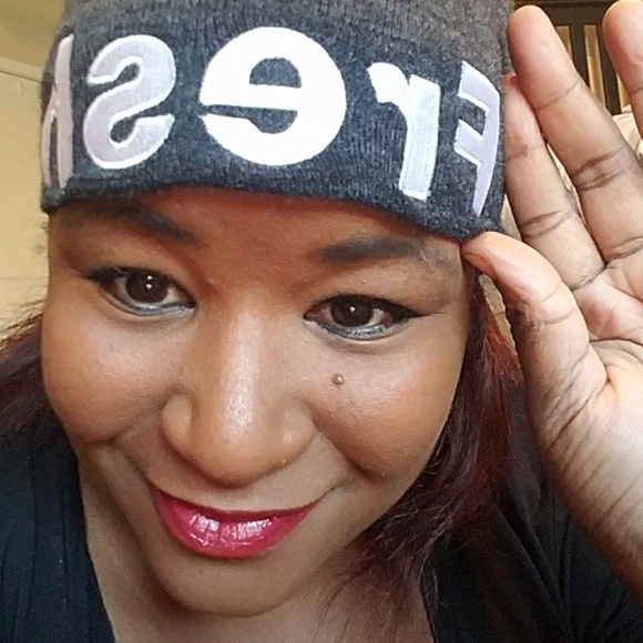 Wool hat - Picture 2 of 3