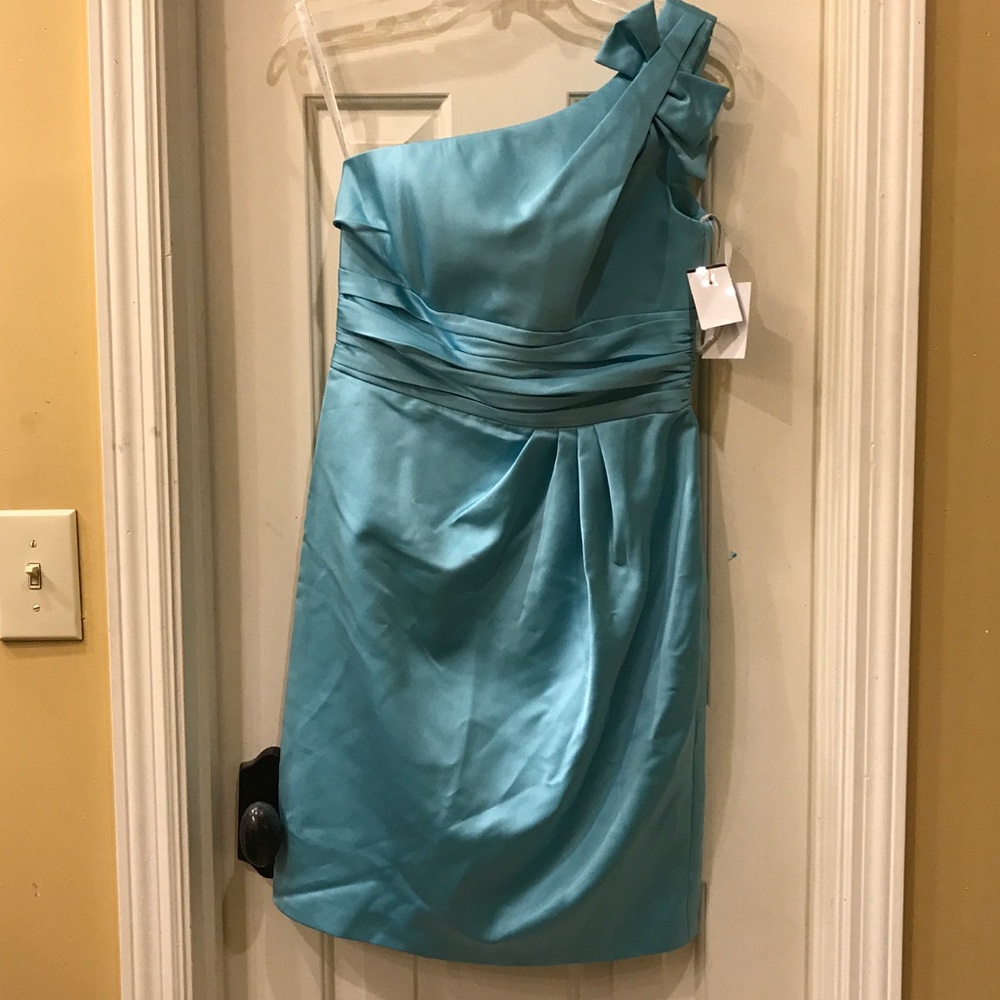 Davids Bridal NWT dress Size 4