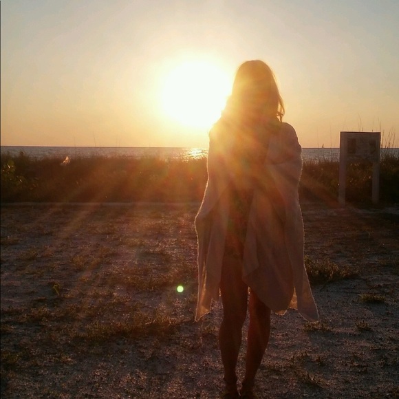 Meet your Posher, Hannah - Picture 5 of 6