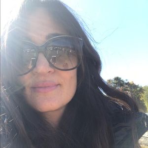 Meet your Posher, Shannom