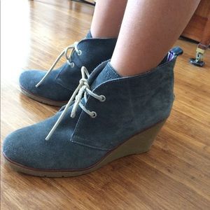 Sperry gray suede wedge ankle boot!