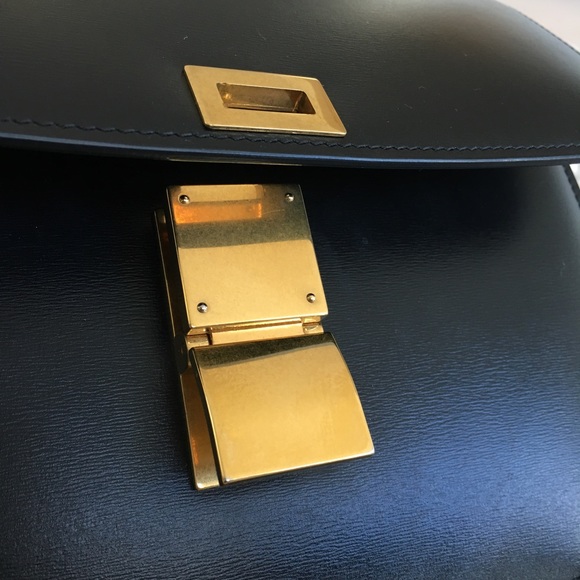 SOLD! 💯Celine Medium Box Bag - LIKE NEW - Picture 8 of 8