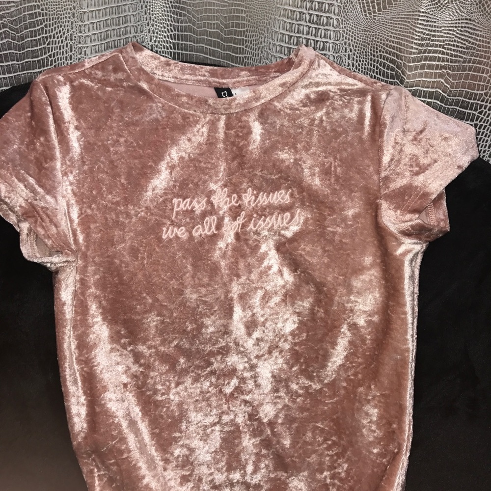 Pink velvet crop 😋