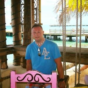 Meet your Posher, Gregory