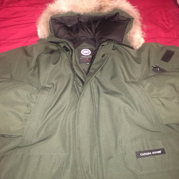 Canada Goose - Picture 3 of 4