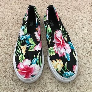 Hawaiian Slip-on Shoes