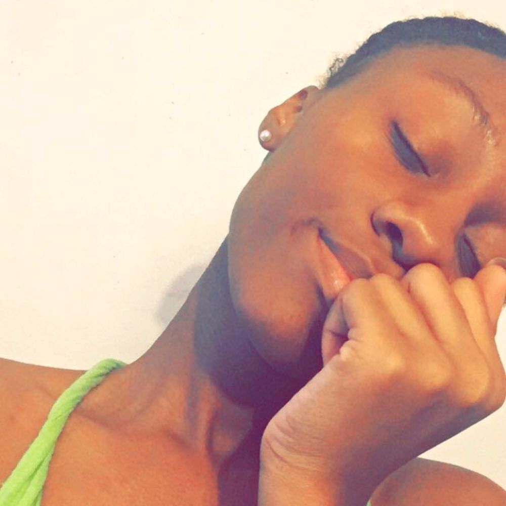 Meet your Posher, Elaine