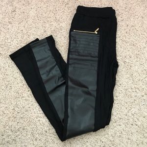 Black leggings with leather design