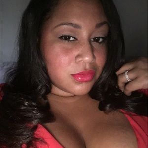 Meet your Posher, Kira