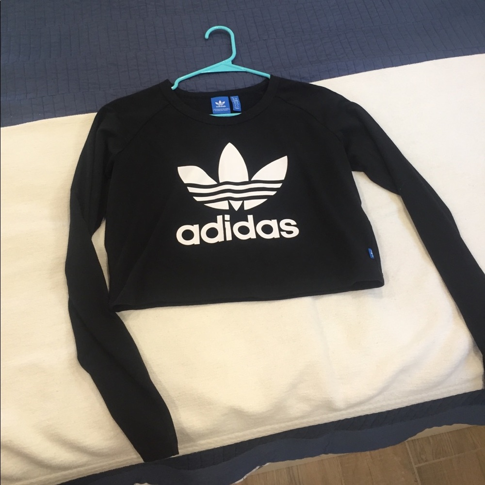Cropped adidas black long sleeve