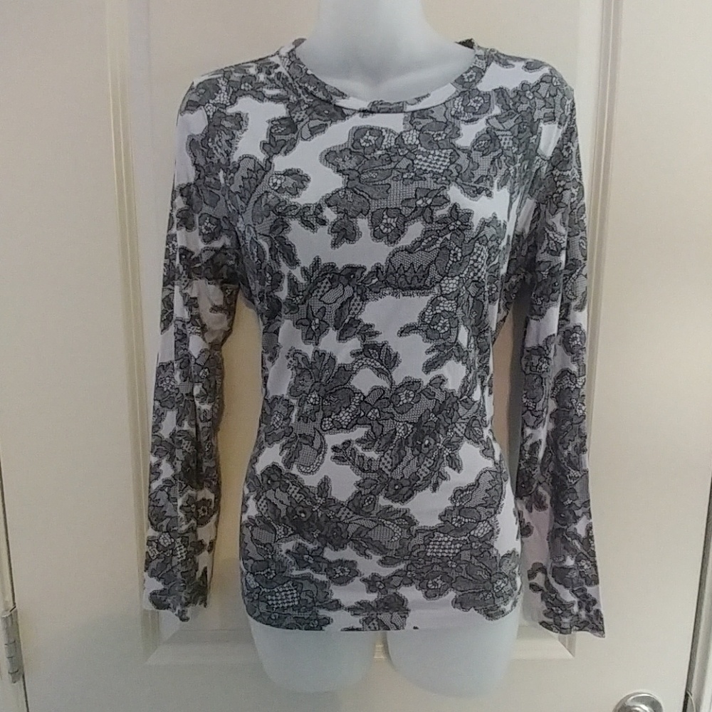 Simply Vera Vera Wang faux lace long sleeve