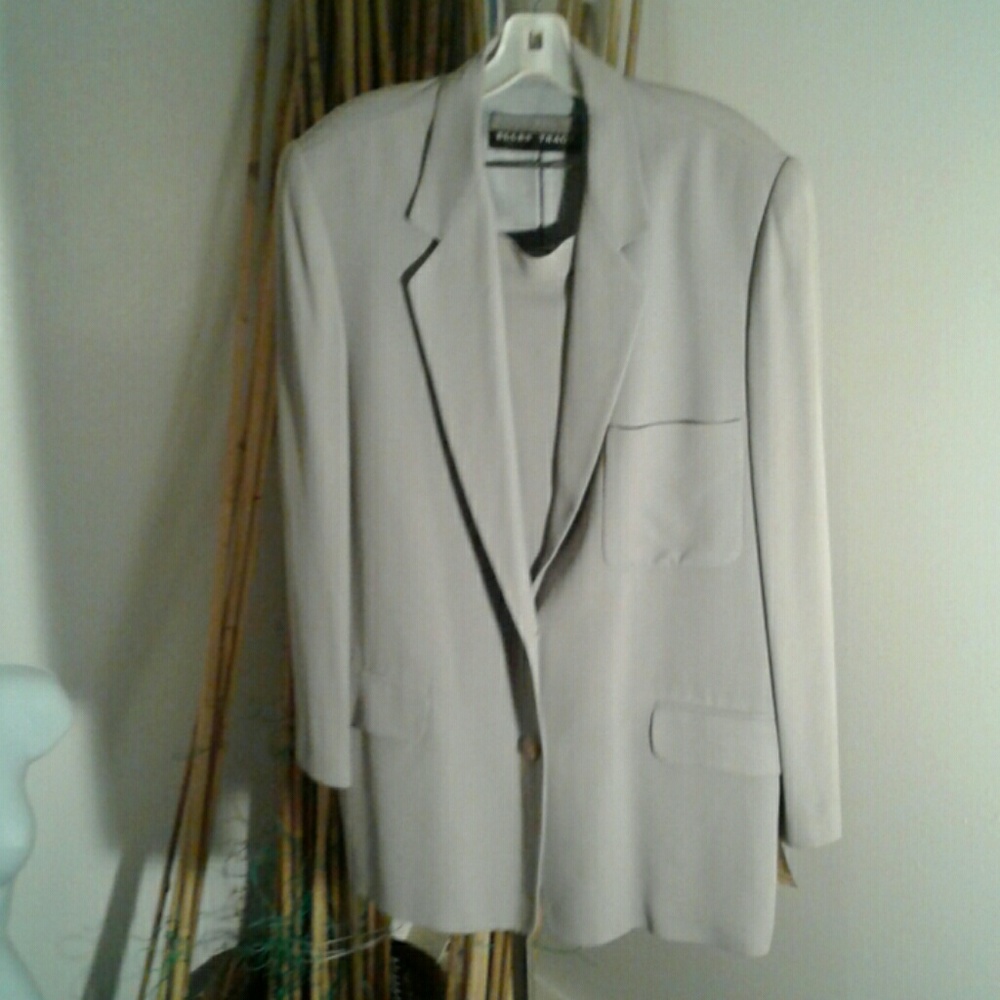 👢LADIES SKIRT W/JACKET NWT