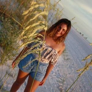 Meet your Posher, Ariana