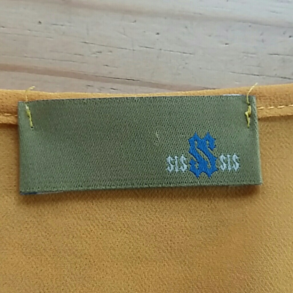 Yellow  Gold Blouse - Picture 7 of 7