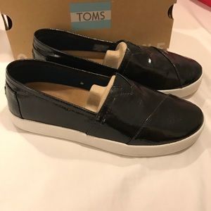 TOMS Avalon Sneaker
