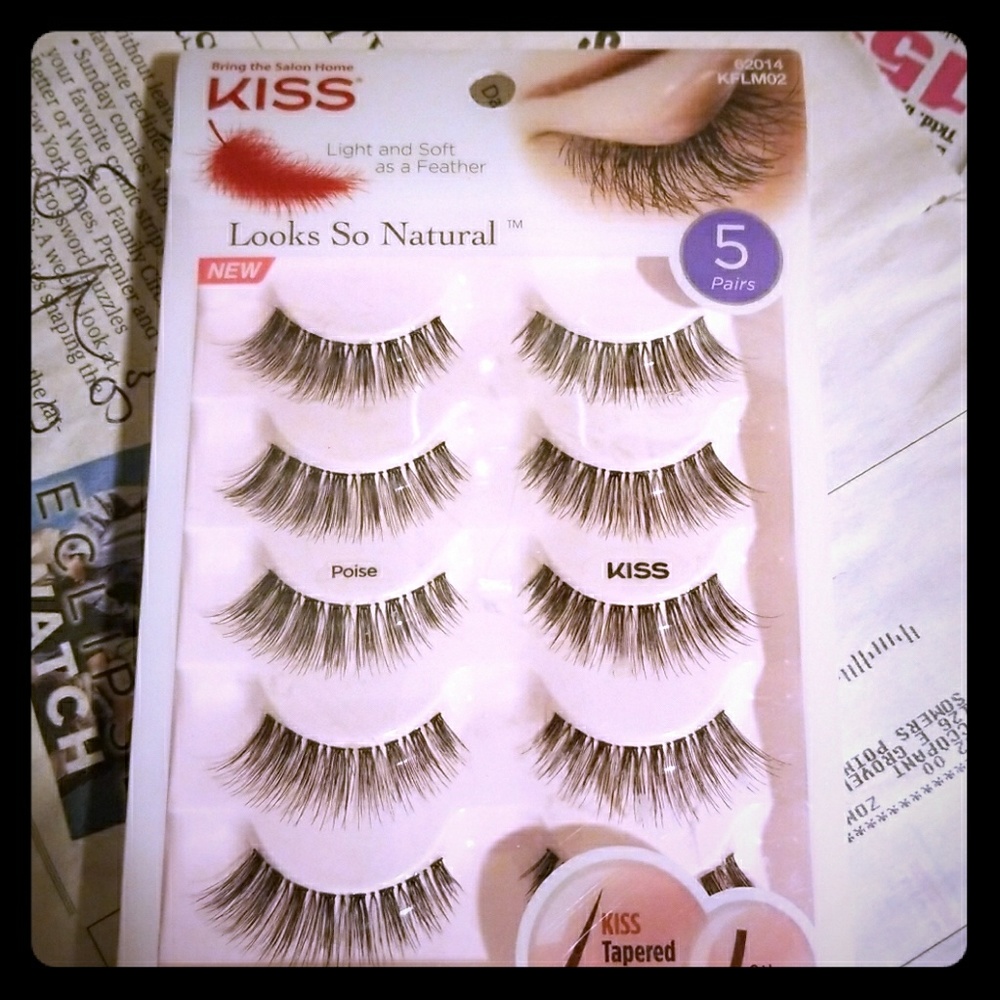 Kiss looks so natural false eyelashes