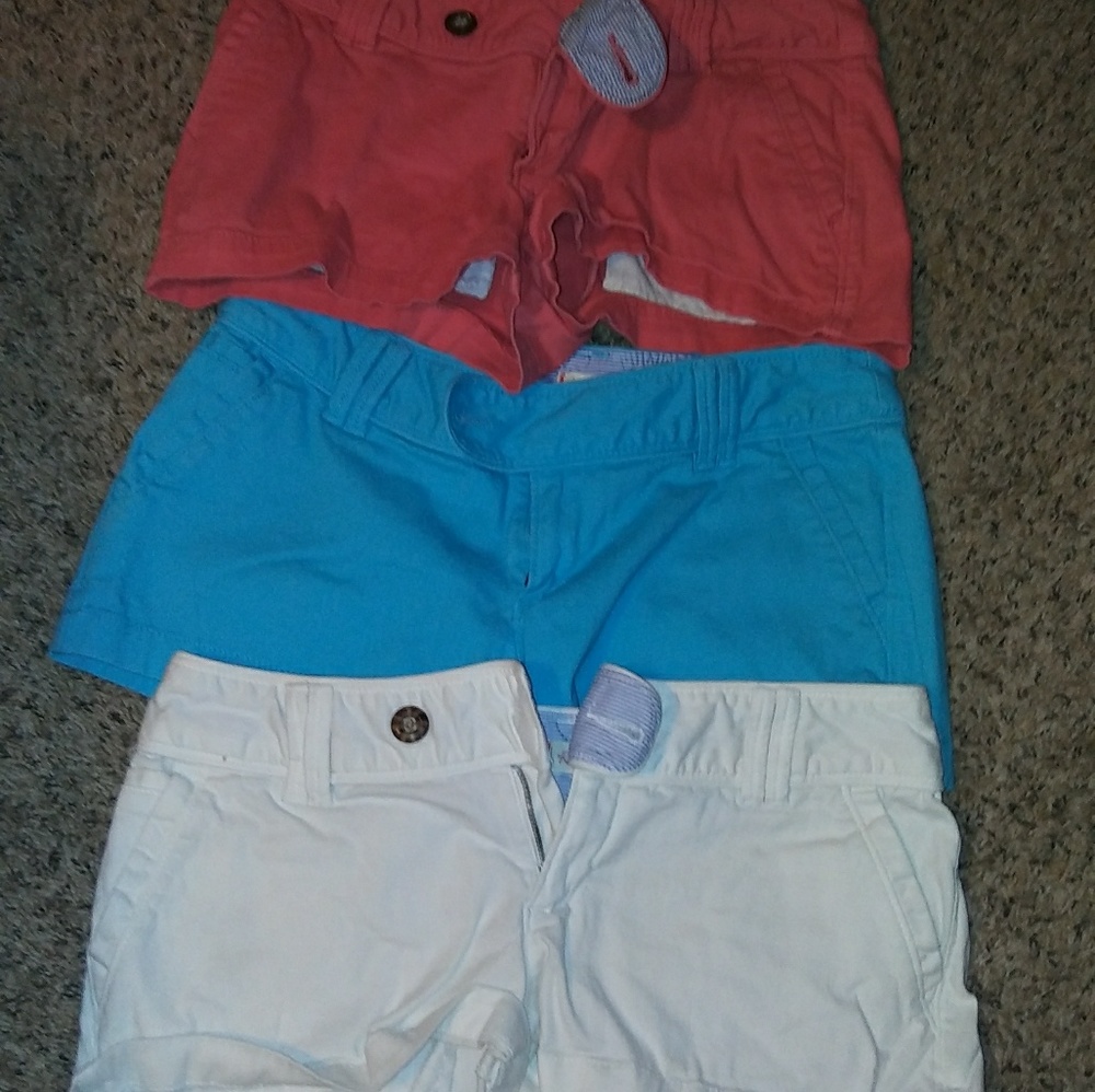 Red camel shorts