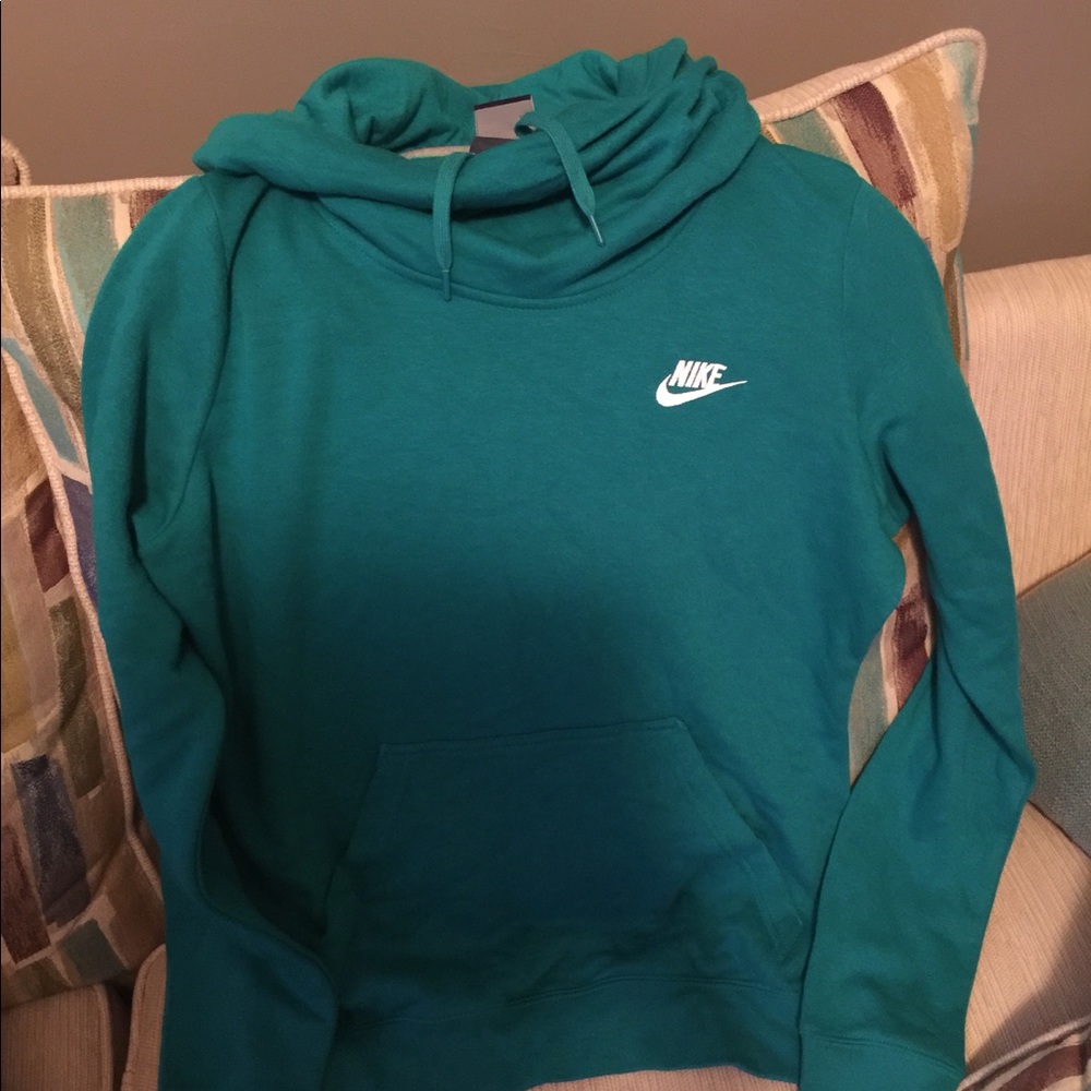 Nike Women's Funnel neck Pull Over Hoodie