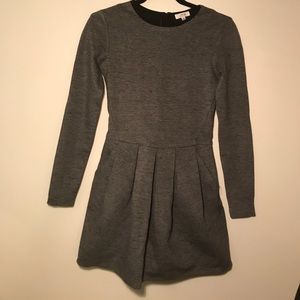 Aritzia "Wilfred" Grey Long Sleeve Dress