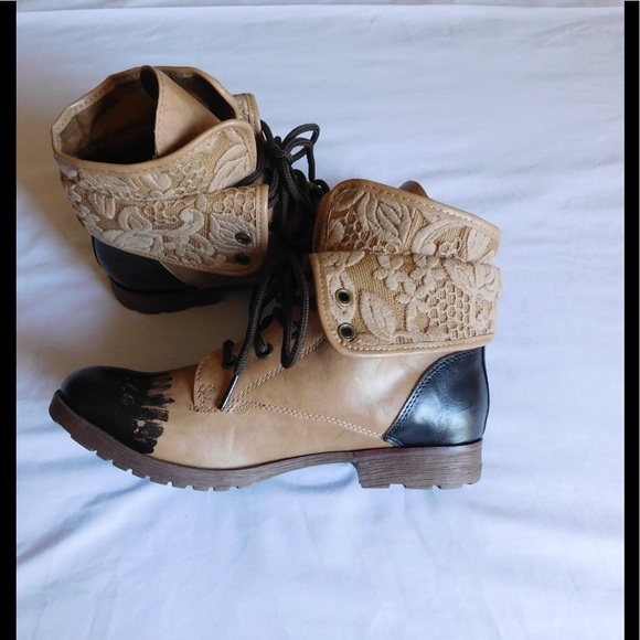 Divine Tan/Brown Lace Ankle Boots W/Shoelaces - Picture 2 of 4