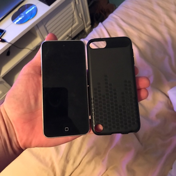 5th generation IPod touch - Picture 4 of 4