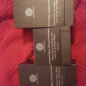 Forever Flawless Black Diamond Skin care set