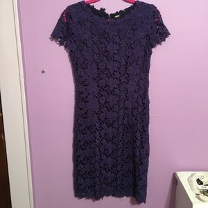 Elie Tahari Eyelet  Dress Sz 6, Navy