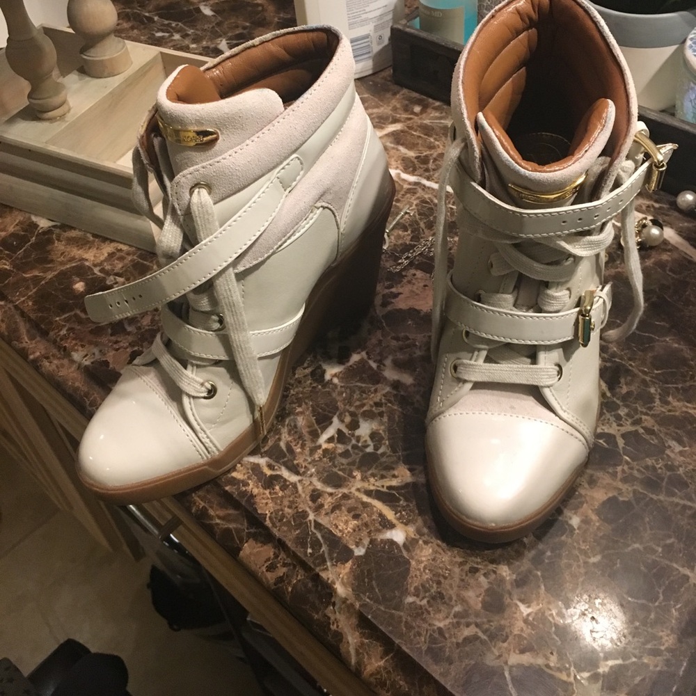 Michael kors wedges