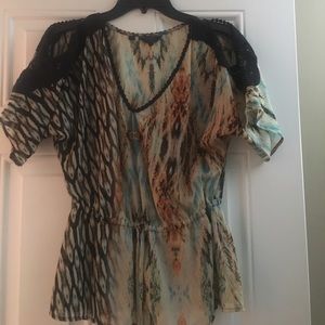 Guess cold shoulder top
