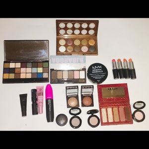 Makeup bundle lot