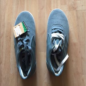 Brand new Gravis shoes