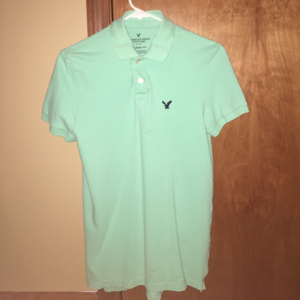 American Eagle Button-up Shirt