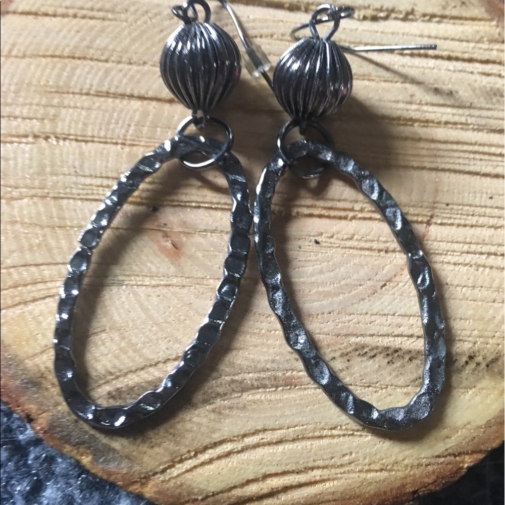 NEW• Sugared + Bronzed Unique Silver Gunmetal Hammered Oval Earrings - Picture 1 of 14
