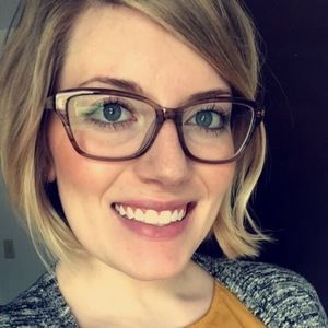 Meet your Posher, Katelyn