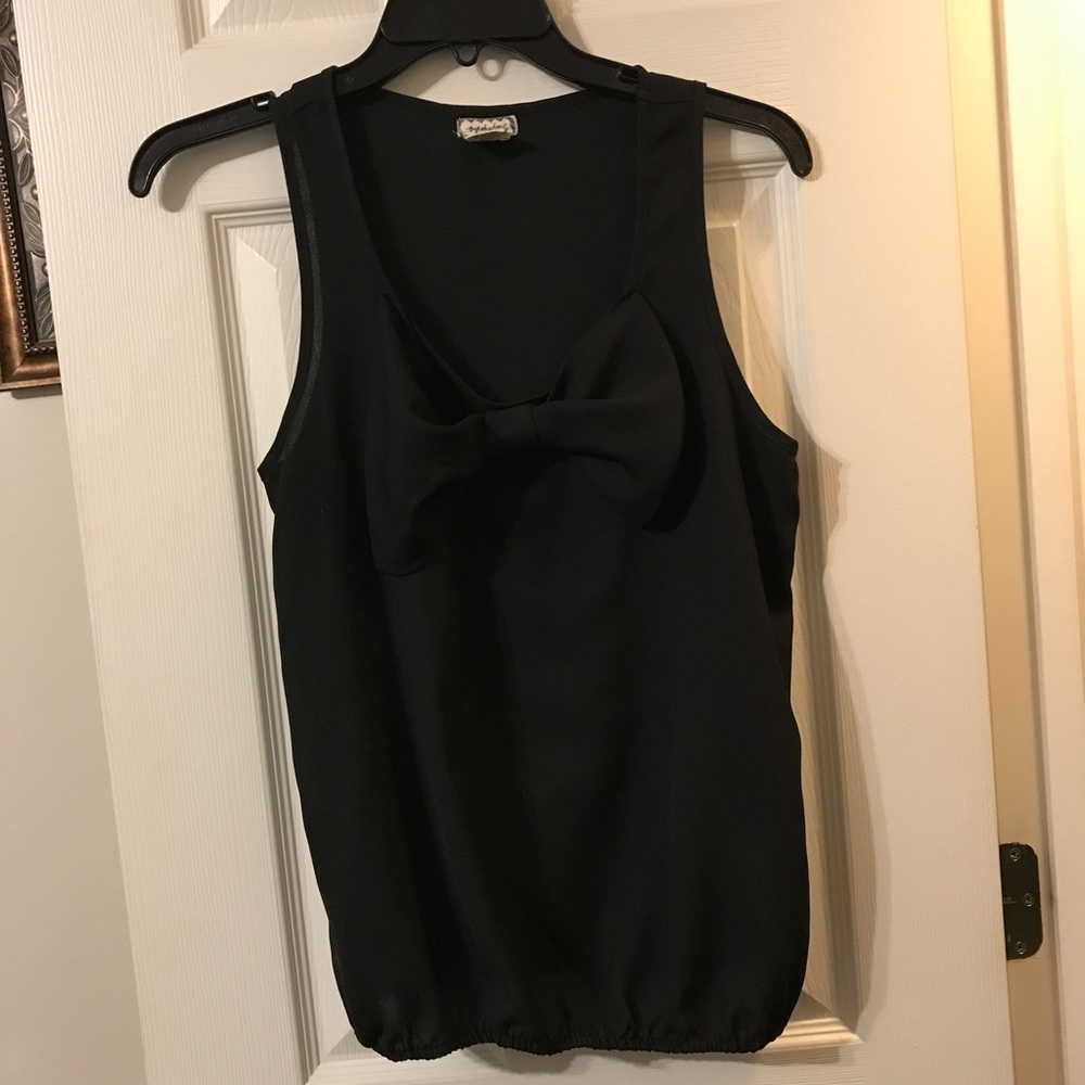 Eyeshadow Black Top