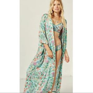 Spell Designs Flower Child Sayulita kimono